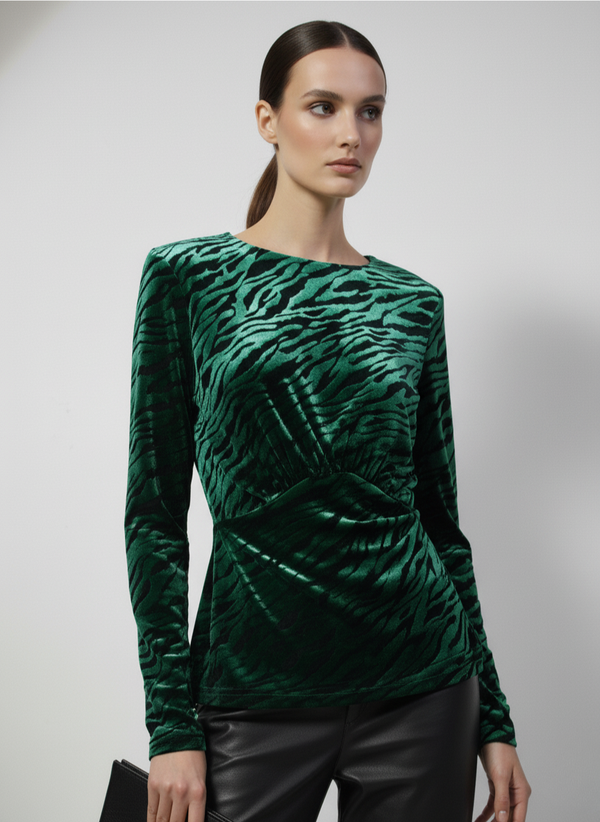 MA82297 T357 Velvet Top In Green