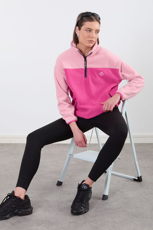 The Wander Fleece in Contrast Pink USCO45515
