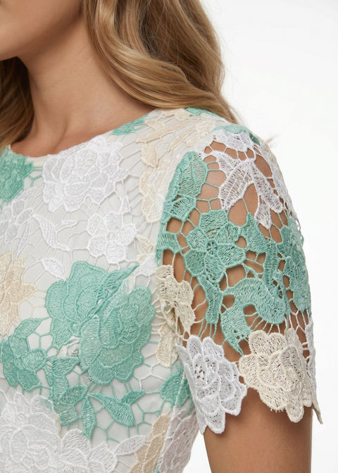 MA31352 FLORAL LACE DRESS IN GREEN