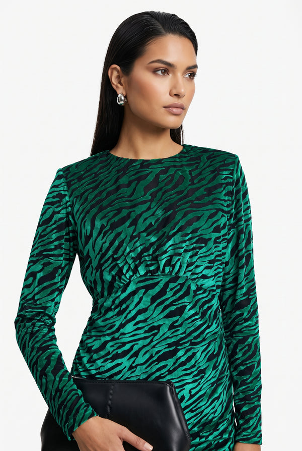 MA82297 T357 Velvet Top In emerald